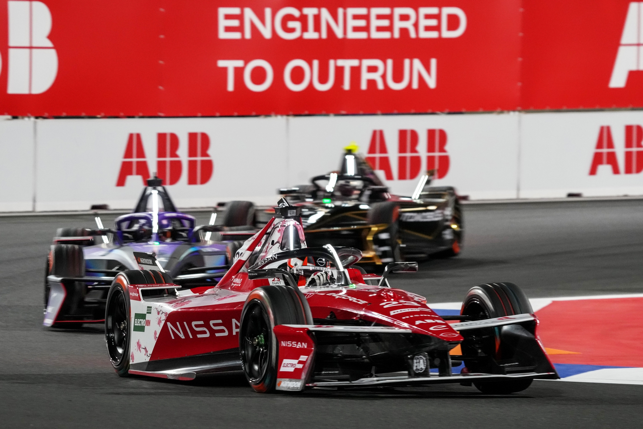 JEDDAH, SAUDI ARABIA - FEBRUARY 13: Norman Nato de Francia conduciendo el Nissan Formula E Team Nissan e-4ORCE 05 (No. 23) en pista durante el Jeddah E-Prix, Round 4 of the 2026 FIA Formula E World Championship en el Circuito de la Corniche de Jeddah el 13 de febrero de 2026 en Jeddah, Arabia Saudita. (Foto: Jed Leicester/LAT Images)