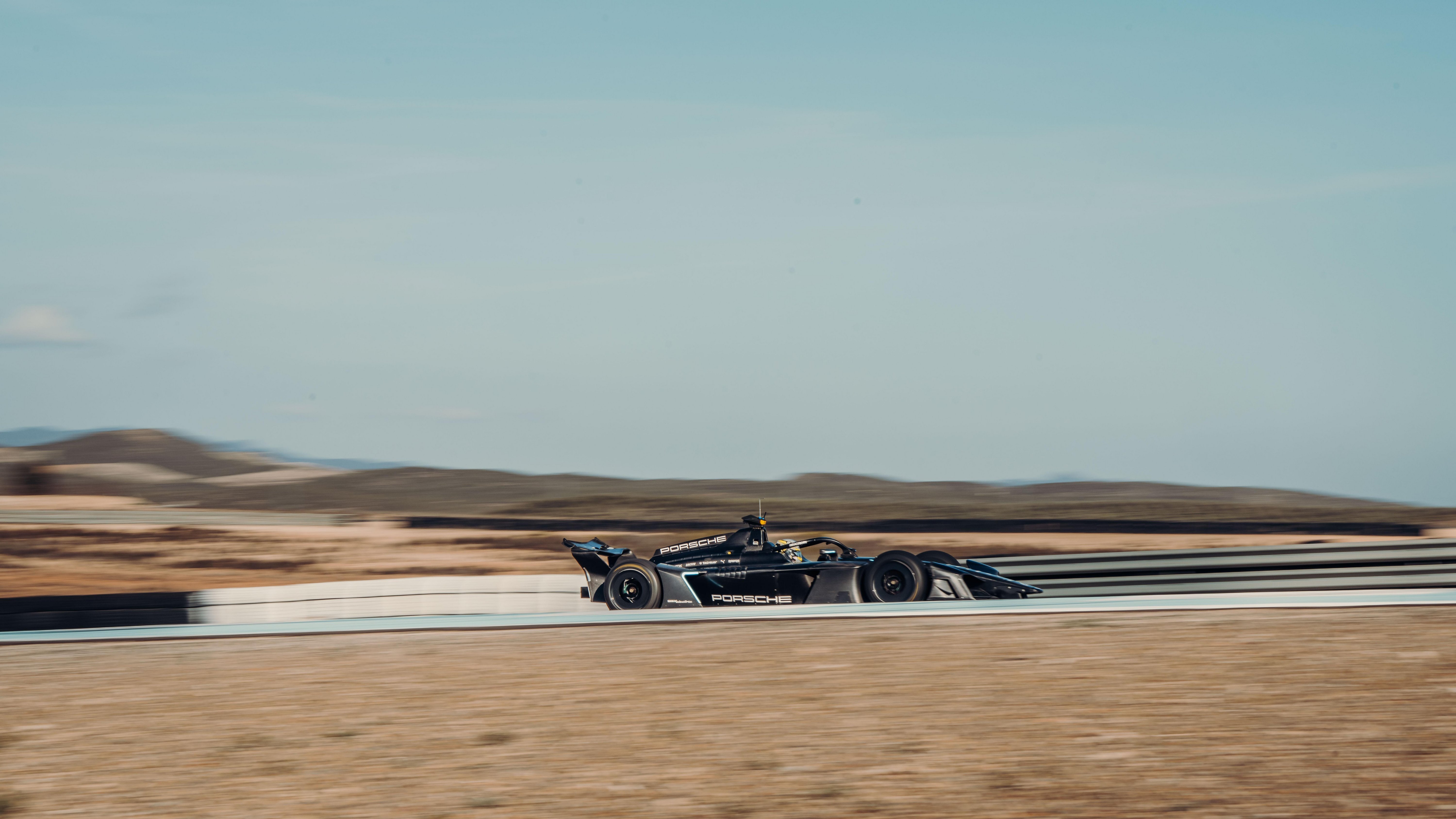 Porsche Formula E GEN4 Testing