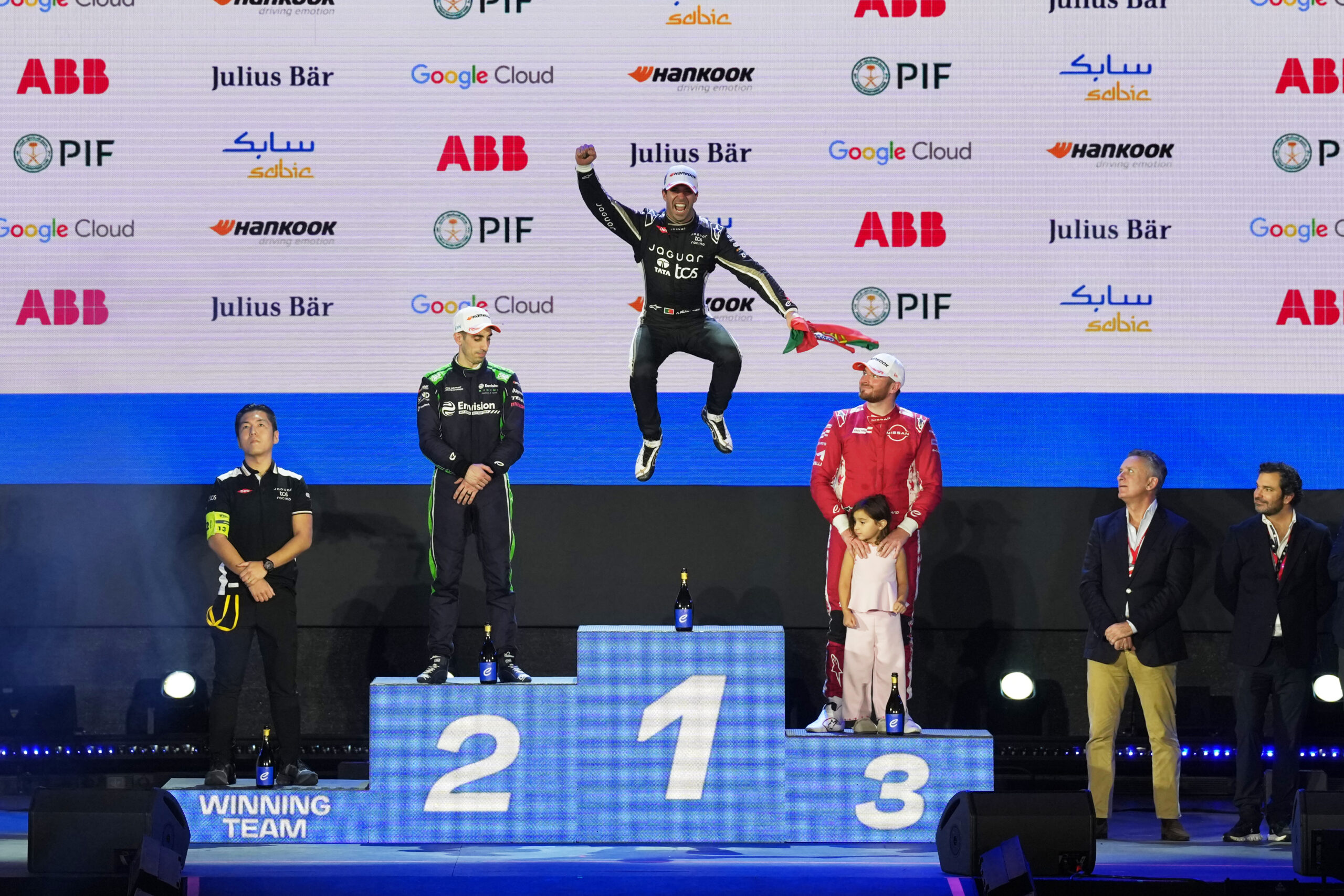 Podio completo del Jeddah E-Prix R05 con Da Costa, Buemi y Rowland