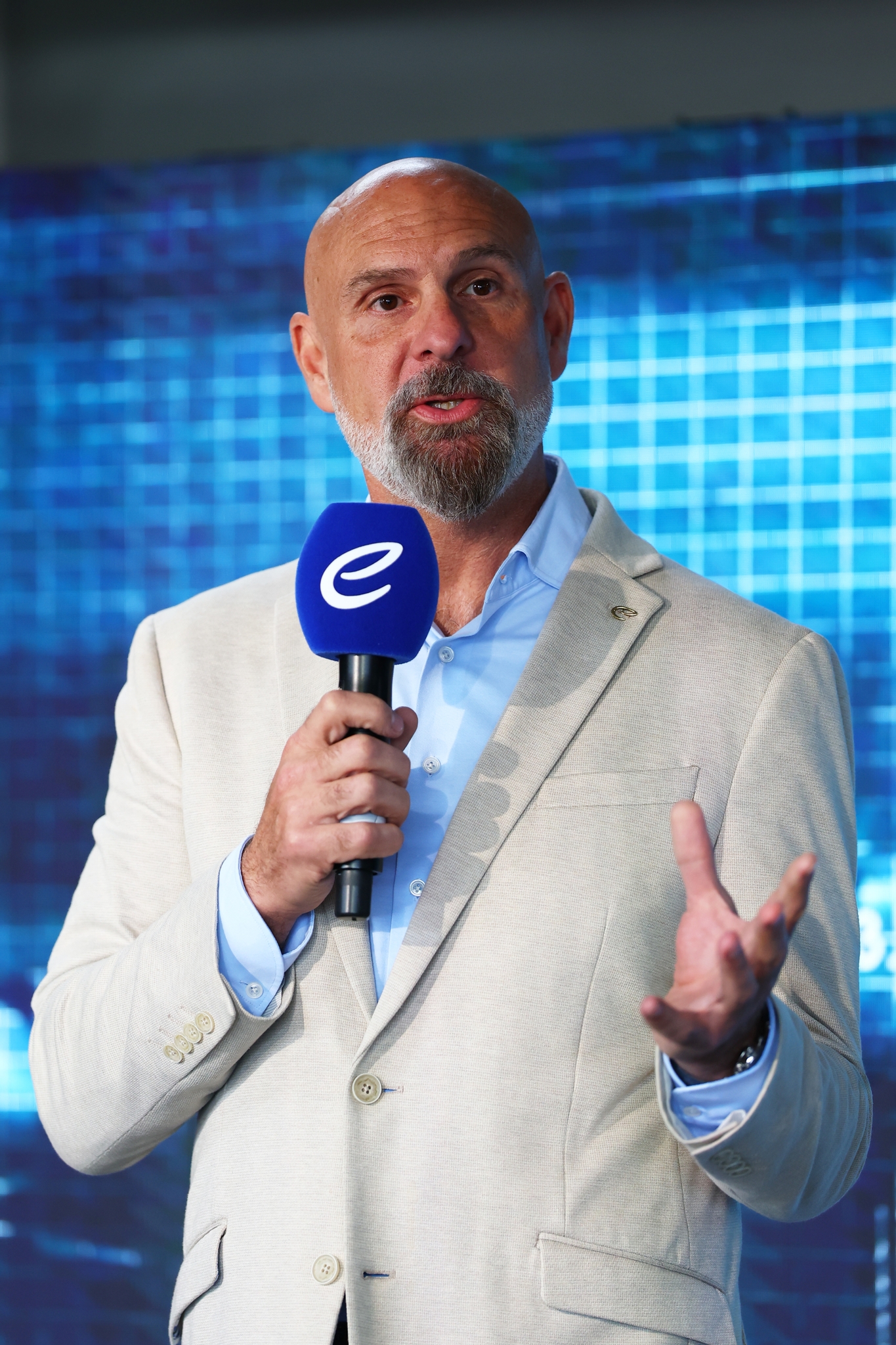 LE CASTELLET, FRANCIA - 21 DE ABRIL: Jeff Dodds, director ejecutivo de la Fórmula E, habla en una conferencia de prensa durante el lanzamiento de la Fórmula E GEN4 en el circuito Paul Ricard el 21 de abril de 2026 en Le Castellet, Francia. (Foto de Simon Galloway/LAT Images) (Foto: Simon Galloway/LAT Images)
