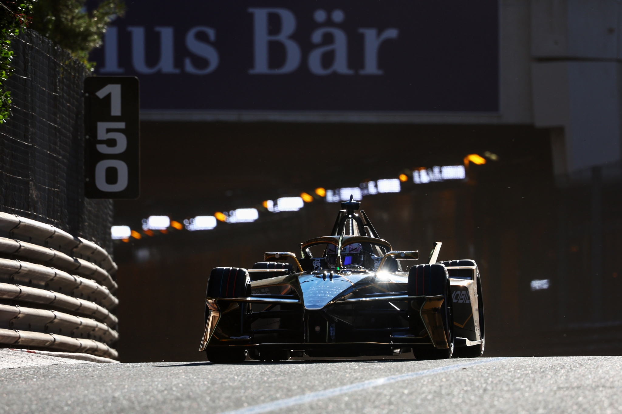 MONTE-CARLO, MÓNACO - 16 DE MAYO: Taylor Barnard de Gran Bretaña pilotando el (77) DS Penske DS E-Te