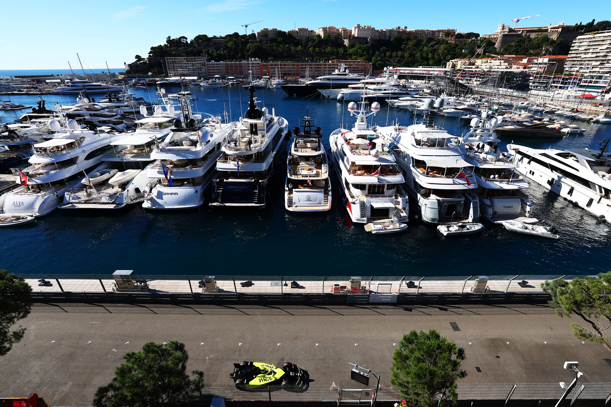 MONTE-CARLO, MÓNACO - 16 DE MAYO: Jake Dennis de Gran Bretaña pilotando el (27) Andretti Formula E P
