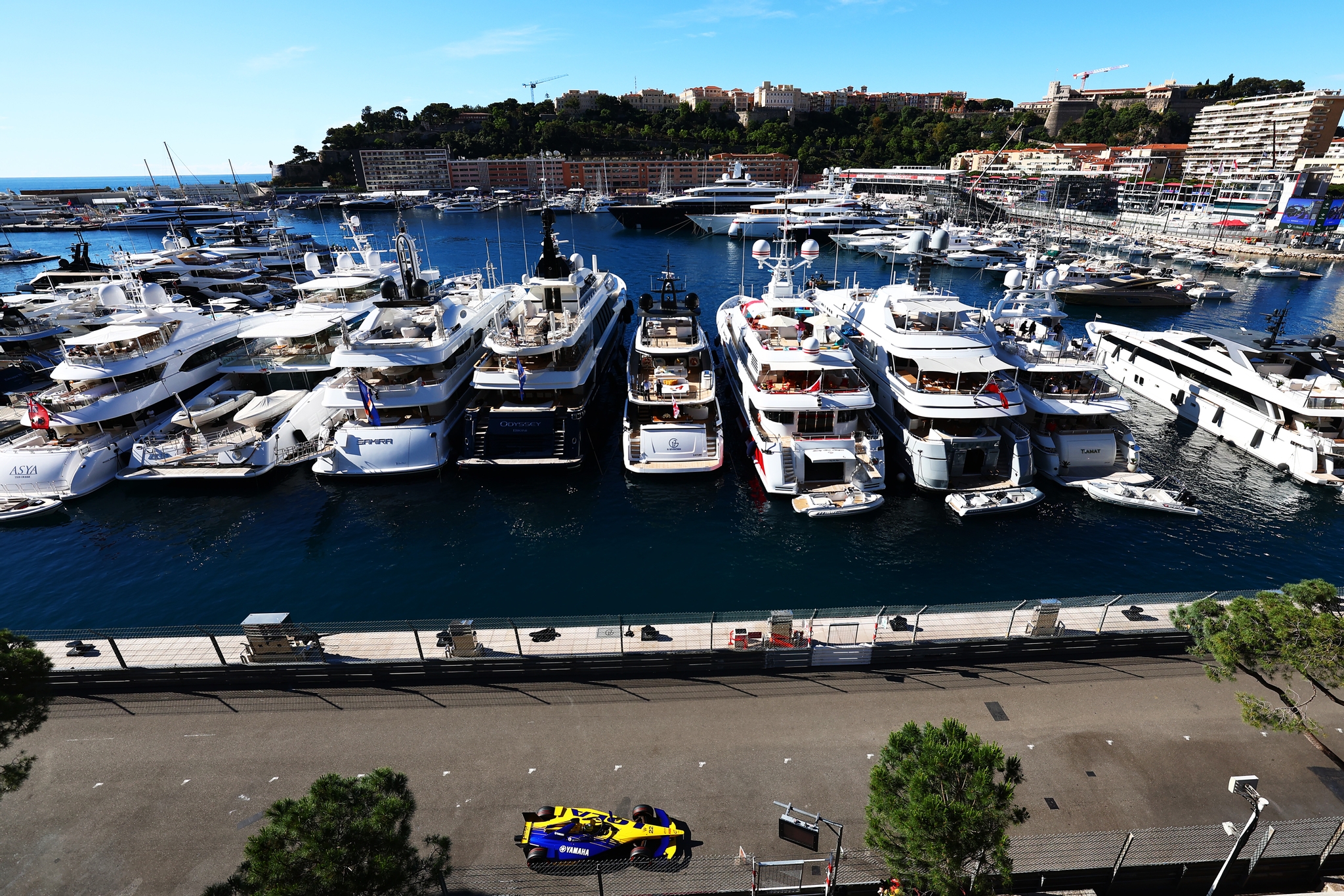 MONTE-CARLO, MÓNACO - 16 DE MAYO: Zane Maloney de Barbados pilotando el (22) Lola Yamaha ABT Formula