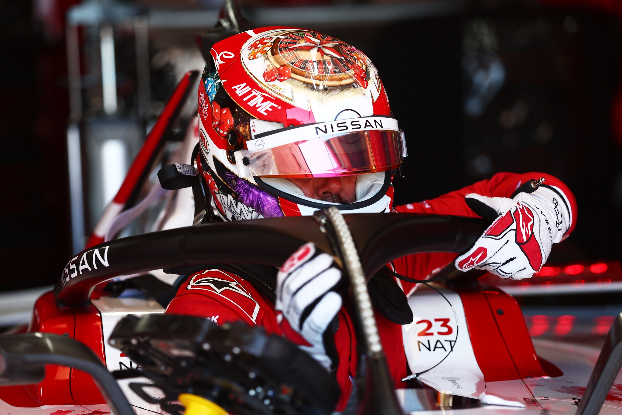 MONTE-CARLO, MÓNACO - 16 DE MAYO: Norman Nato de Francia and Nissan Formula E Team prepares to drive