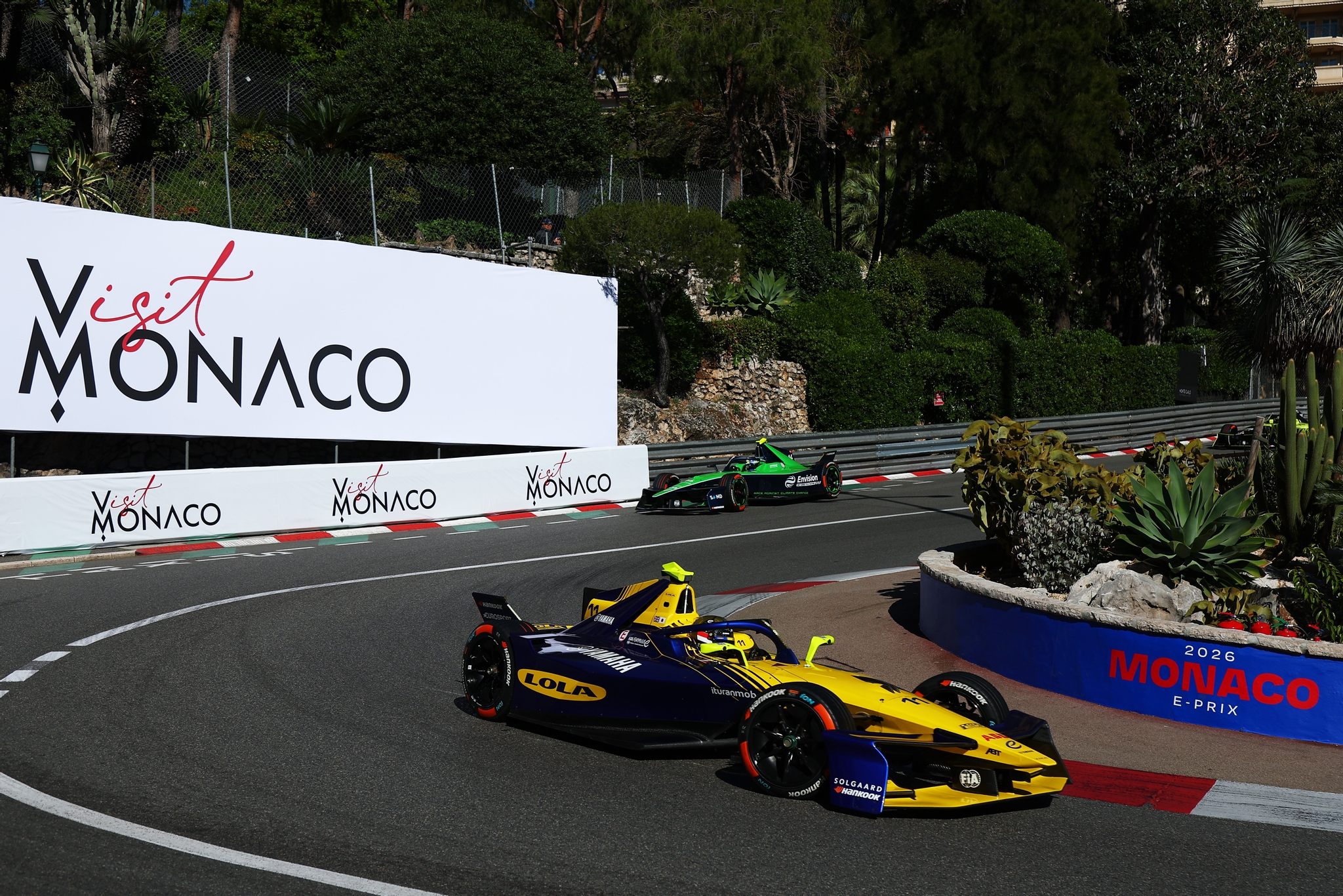 MONTE-CARLO, MÓNACO - 16 DE MAYO: Lucas di Grassi de Brasil pilotando el (11) Lola Yamaha ABT Formul