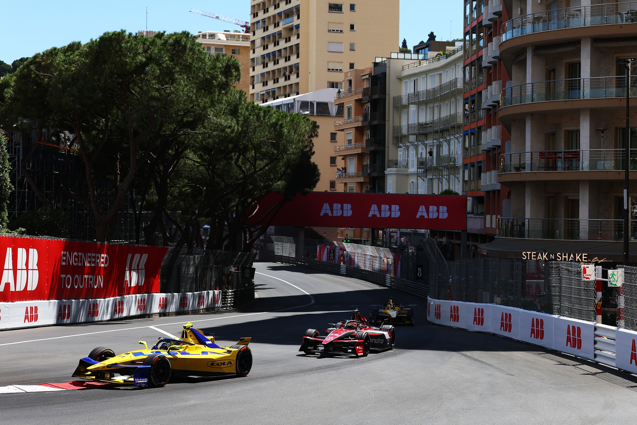 MONTE-CARLO, MÓNACO - 16 DE MAYO: Lucas di Grassi de Brasil pilotando el (11) Lola Yamaha ABT Formul