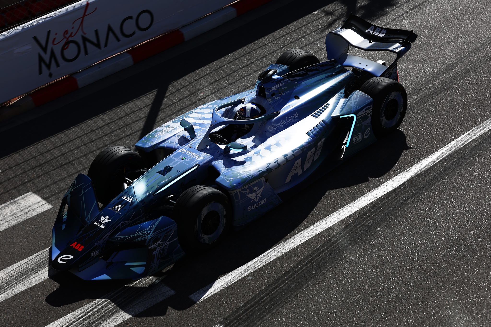 MONTE-CARLO, MONACO - 17 DE MAYO: David Coulthard pilota el GEN4 en pista durante la sesión de entre