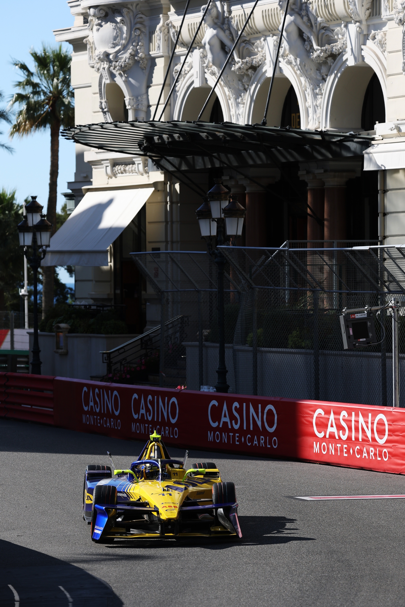 MONTE-CARLO, MONACO - 17 DE MAYO: David Coulthard pilota el GEN4 en pista durante la sesión de entre