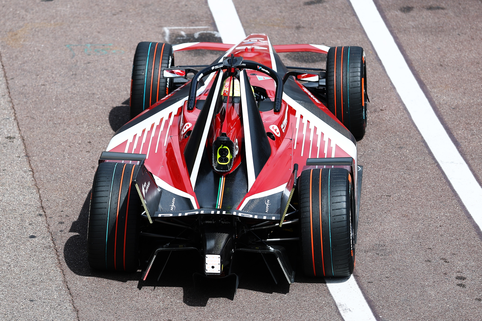 MONTE-CARLO, MONACO - 17 DE MAYO: David Coulthard pilota el GEN4 en pista durante la sesión de entre