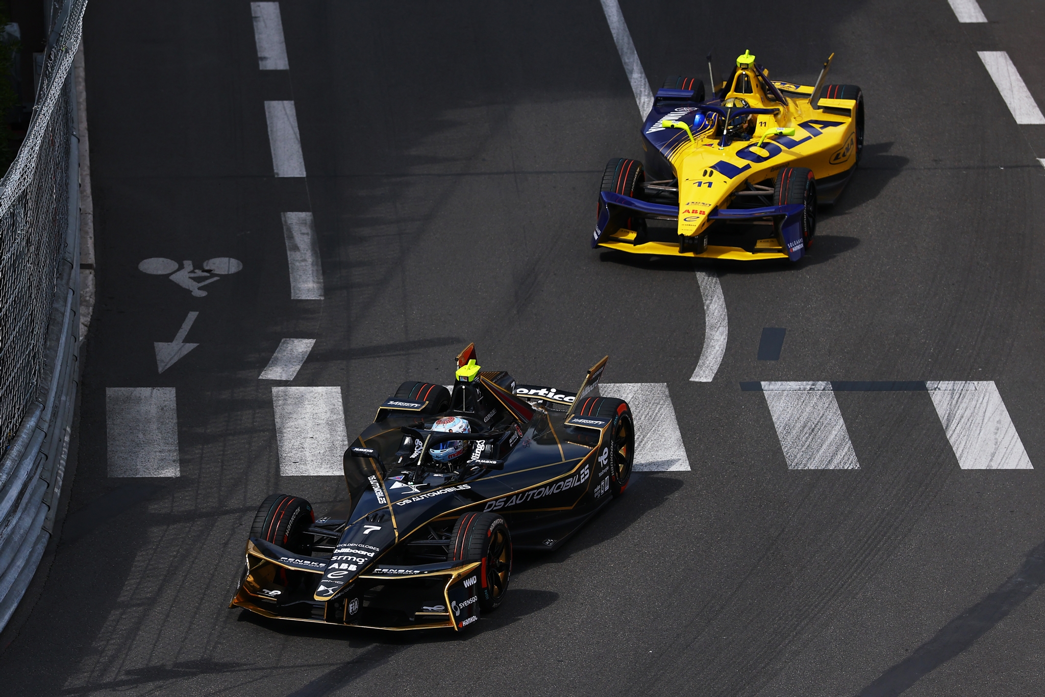 MONTE-CARLO, MONACO - 17 DE MAYO: David Coulthard pilota el GEN4 en pista durante la sesión de entre