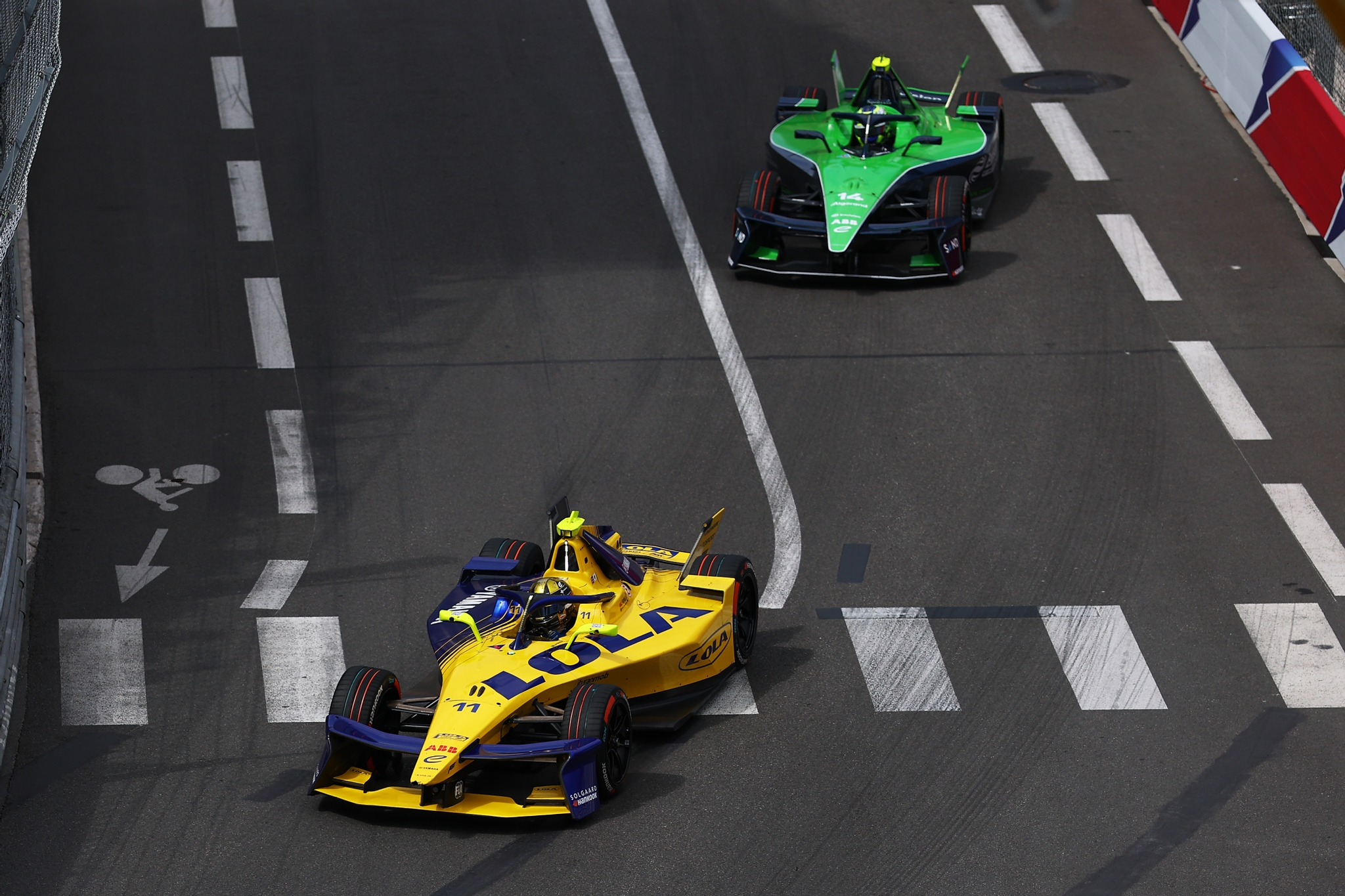 MONTE-CARLO, MONACO - 17 DE MAYO: David Coulthard pilota el GEN4 en pista durante la sesión de entre