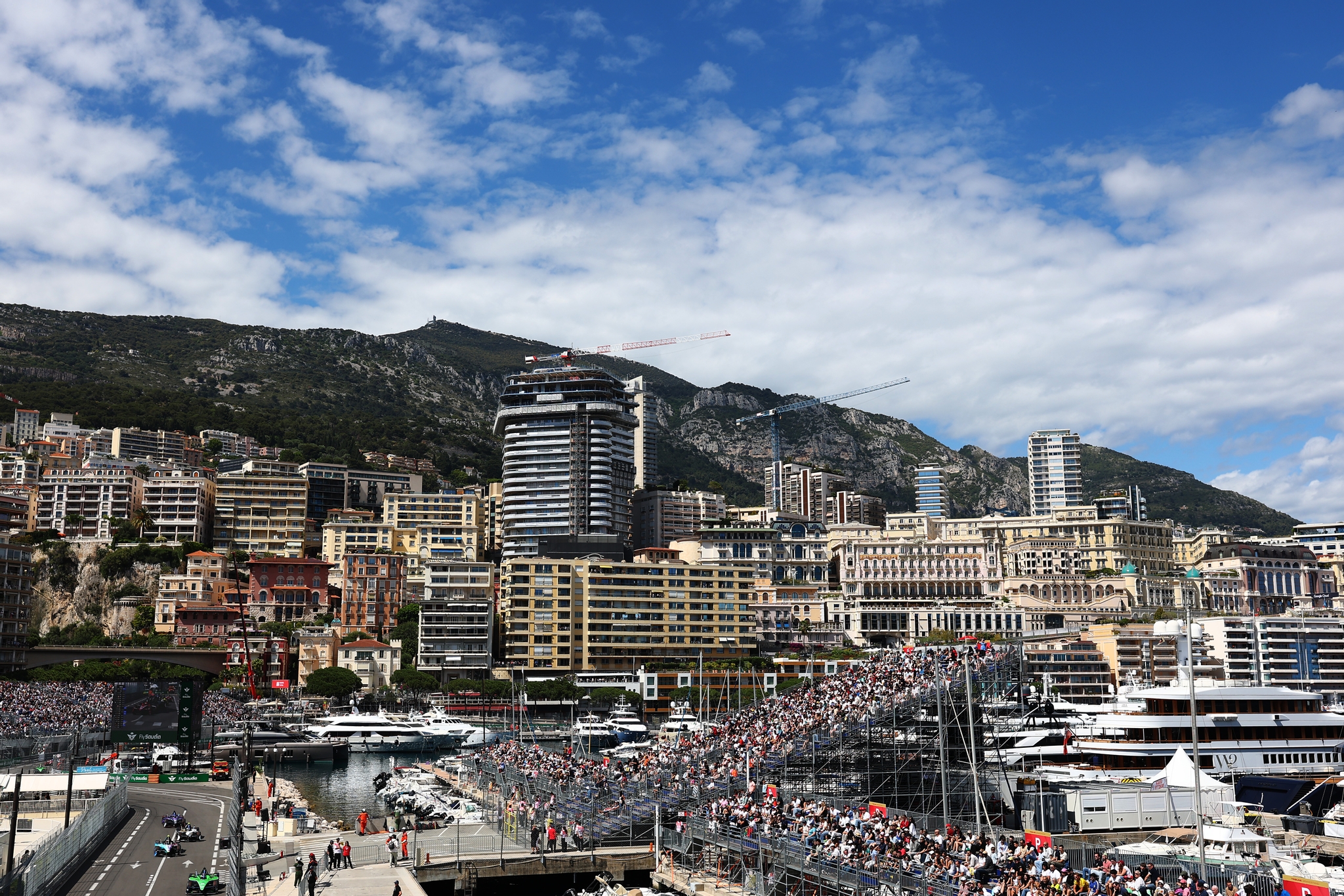 MONTE-CARLO, MONACO - 17 DE MAYO: David Coulthard pilota el GEN4 en pista durante la sesión de entre