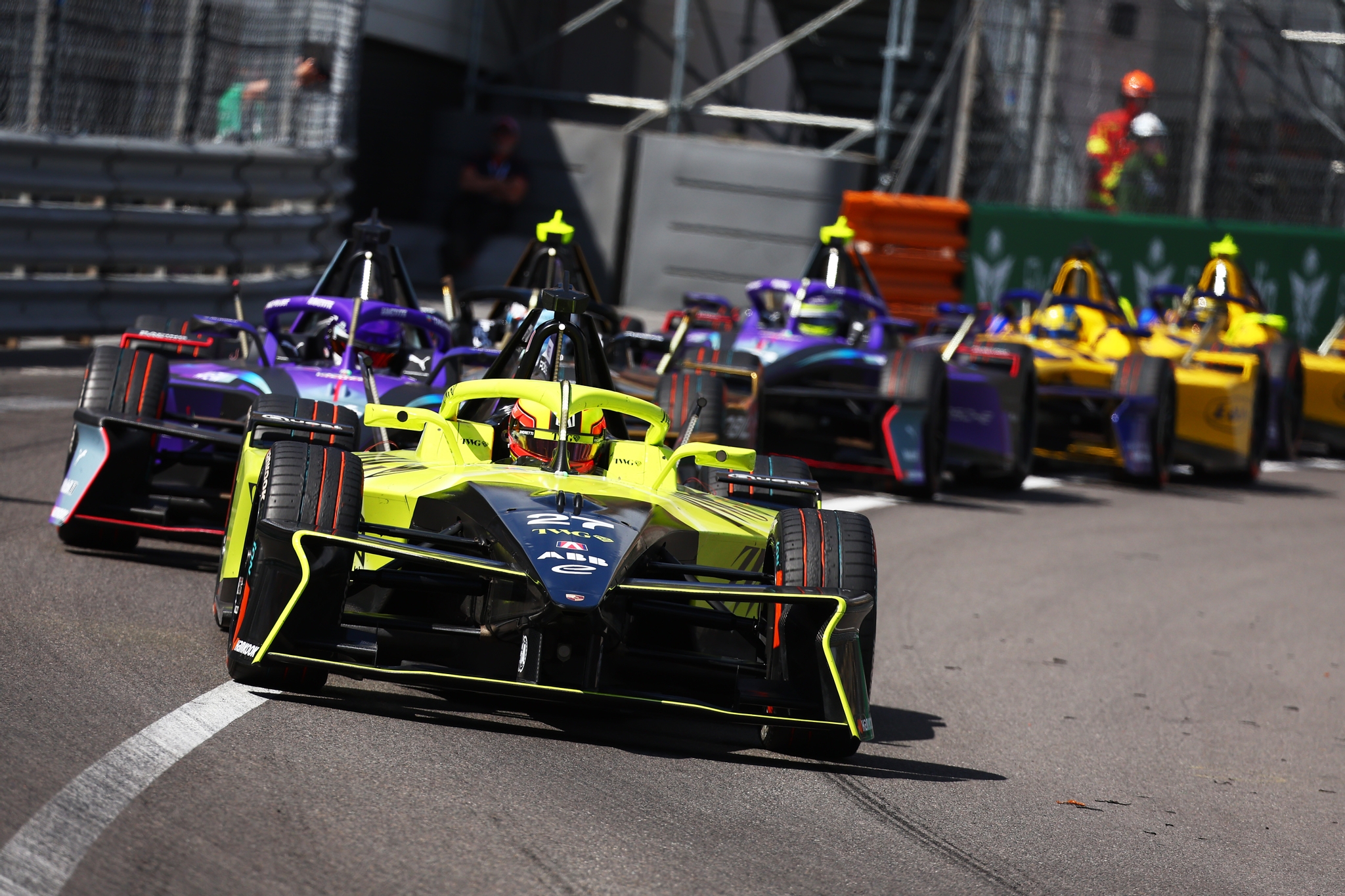 MONTE-CARLO, MONACO - 17 DE MAYO: David Coulthard pilota el GEN4 en pista durante la sesión de entre
