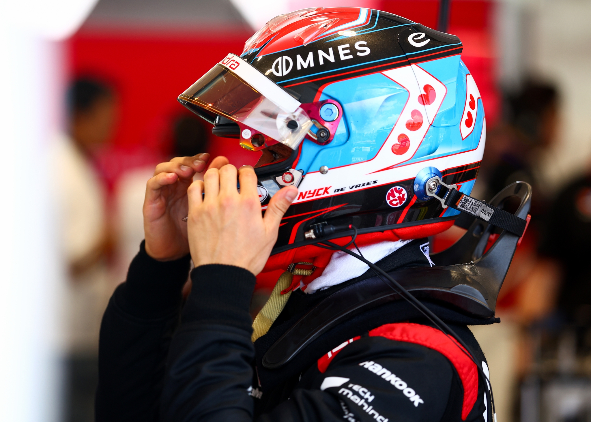 Nyck de Vries de los Países Bajos and Mahindra Racing prepares to drive