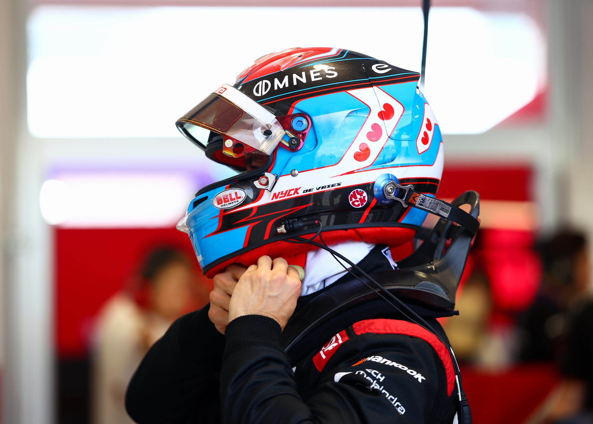 Nyck de Vries de los Países Bajos and Mahindra Racing prepares to drive