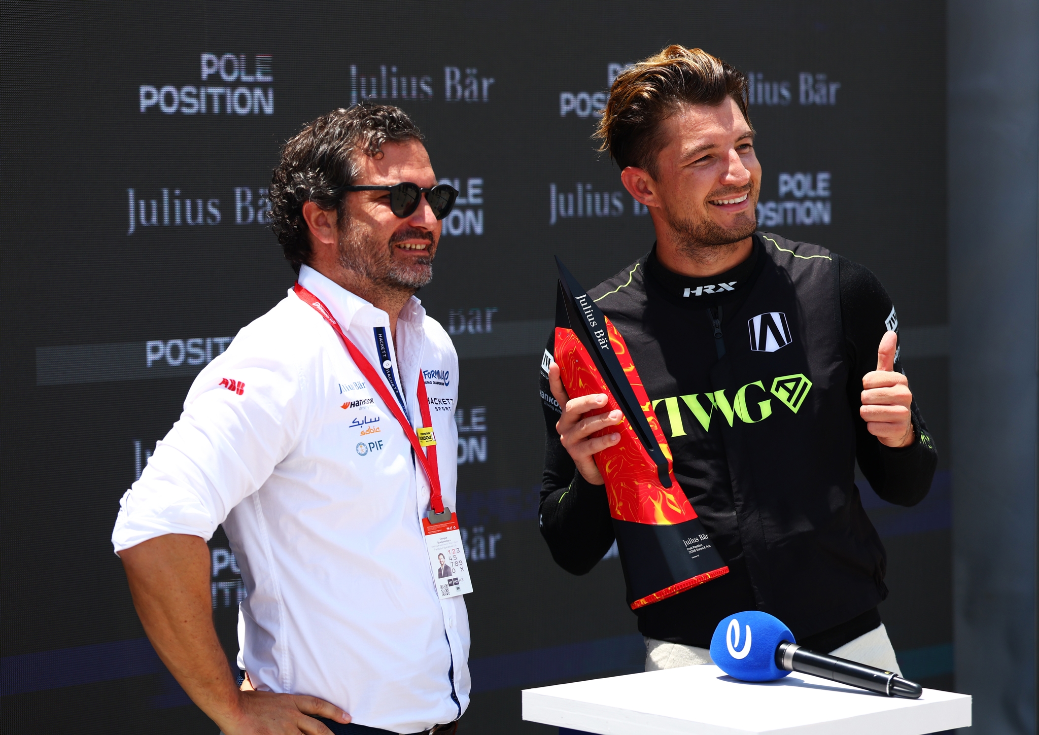 Pole position qualifier Jake Dennis de Gran Bretaña and Andretti Formula