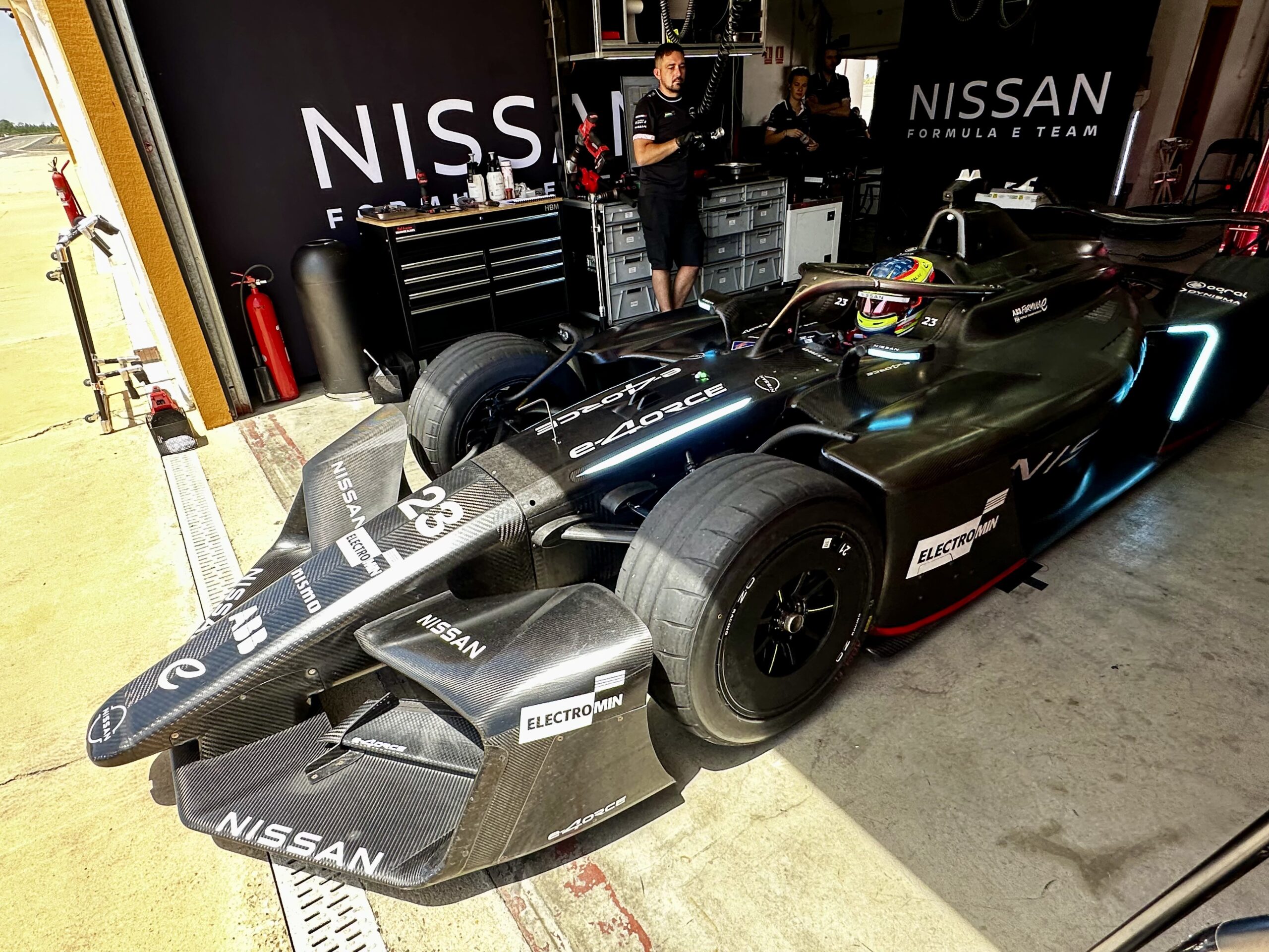 Oliver Rowland prueba por primera vez el GEN4 de Nissan: ‘Es un paso enorme en la dirección correcta para la Fórmula E’