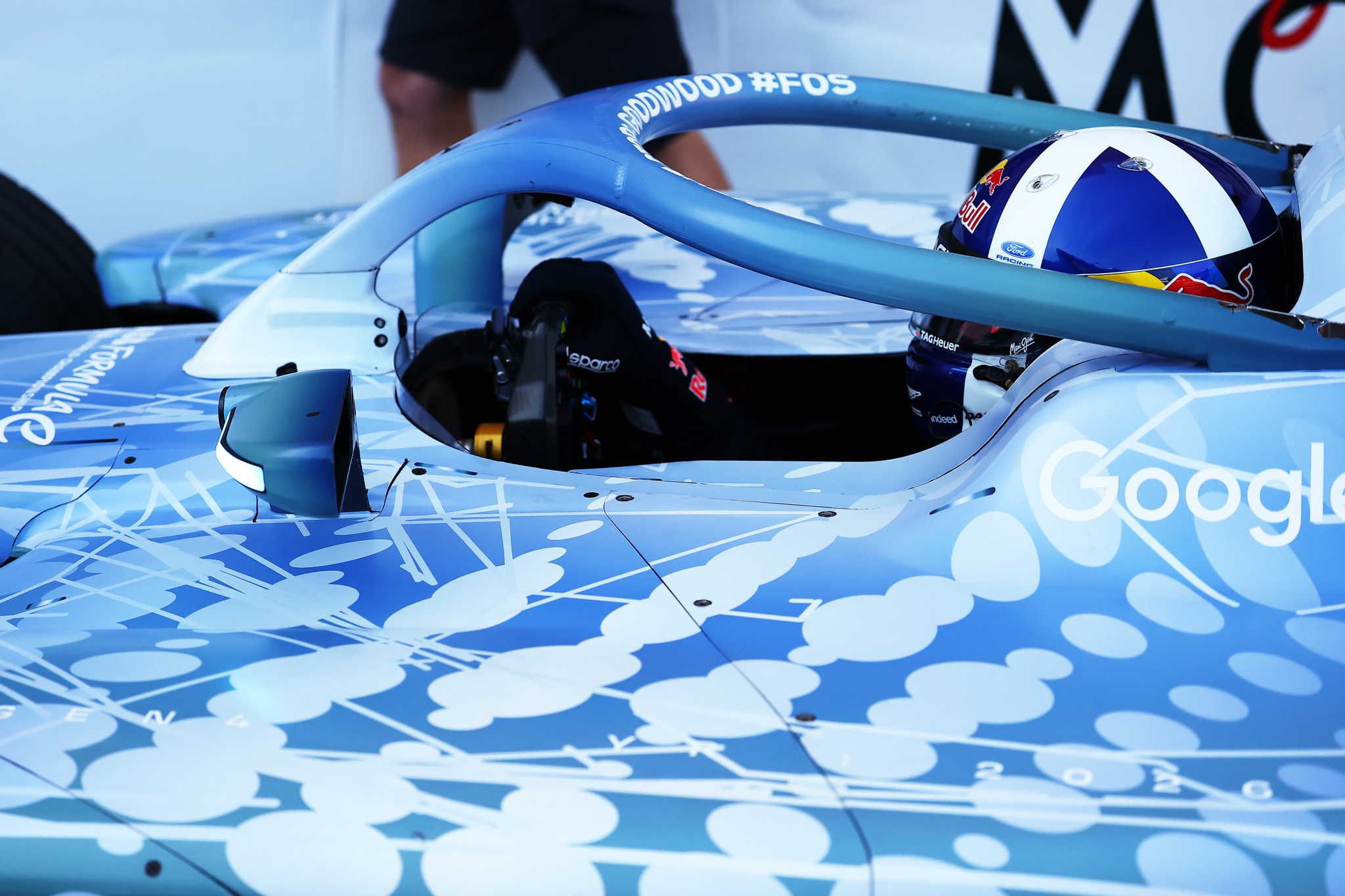 MONTE-CARLO, MONACO - 17 DE MAYO: David Coulthard pilota el GEN4 en pista durante la sesión de entre
