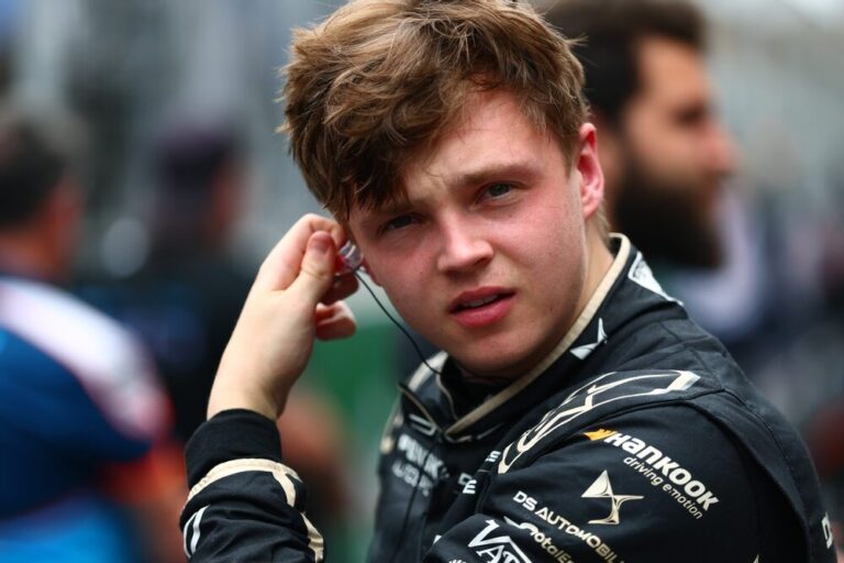 Taylor Barnard piloto de Fortescue Zero Racing